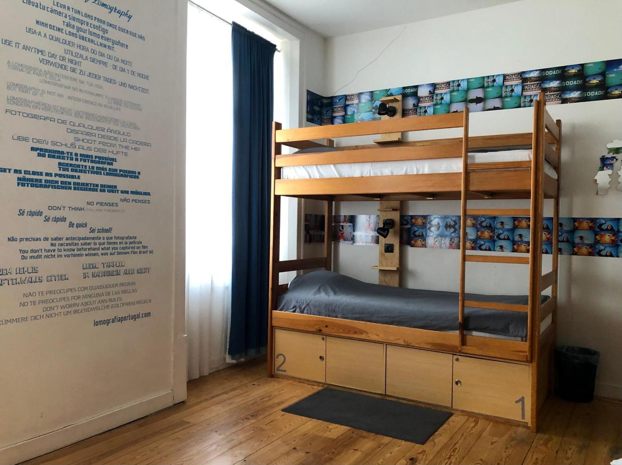 Bed 8-Bed Mixed Dormitory Room